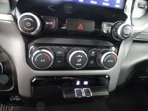 Certified 2022 RAM 1500 Big Horn AWD/4WD image 12
