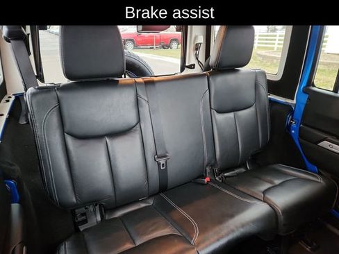 Used 2015 Jeep Wrangler Unlimited Sahara w/ Max Tow Package image 28