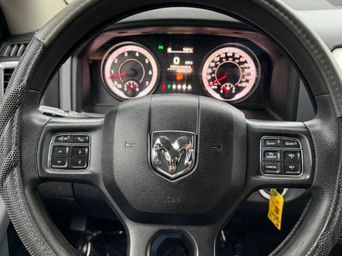 Used 2018 RAM 1500 Classic SLT AWD/4WD image 26