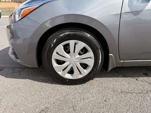 Certified 2022 Nissan Versa S image 9