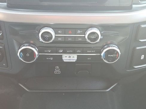 Used 2025 Ford F150 XLT w/ Equipment Group 301A Standard image 30