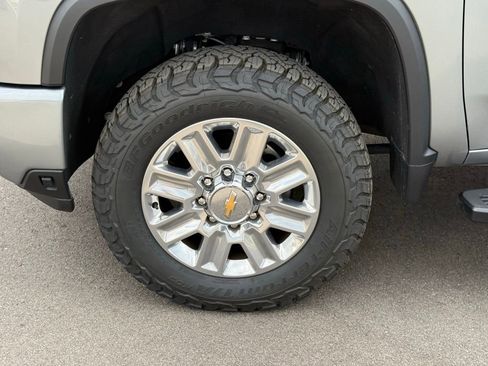 Used 2024 Chevrolet Silverado 2500 High Country w/ High Country Premium Package image 14