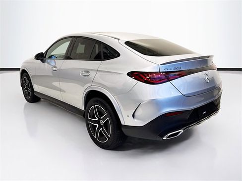 Certified 2025 Mercedes-Benz GLC 300 4MATIC image 7