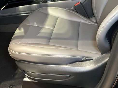 New 2026 Lincoln Corsair Premiere image 17