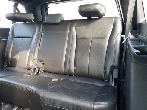 Used 2018 Ford Expedition Max XLT w/ Equipment Group 202A image 8