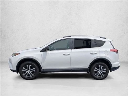 Used 2018 Toyota RAV4 LE w/ All Weather Liner Package FWD image 8