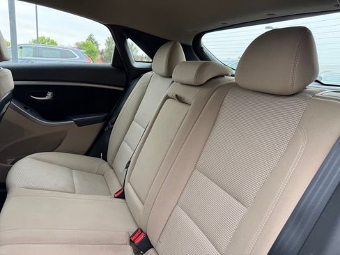 Used 2013 Hyundai Elantra GT FWD image 29