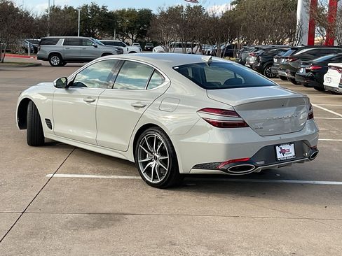 Used 2025 Genesis G70 2.5T image 7