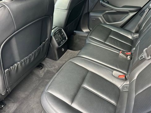 Used 2018 Porsche Macan GTS image 12