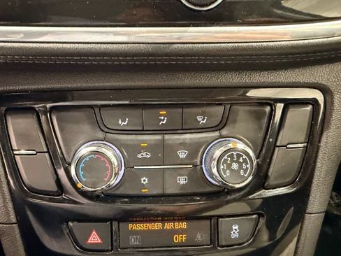 Used 2019 Buick Encore Preferred AWD/4WD image 23