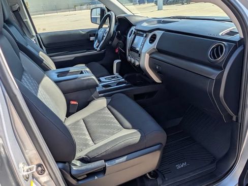 Used 2018 Toyota Tundra SR5 w/ SR5 Upgrade Package RWD image 9