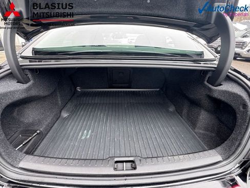 Used 2024 Volvo S60 B5 Plus AWD/4WD image 13