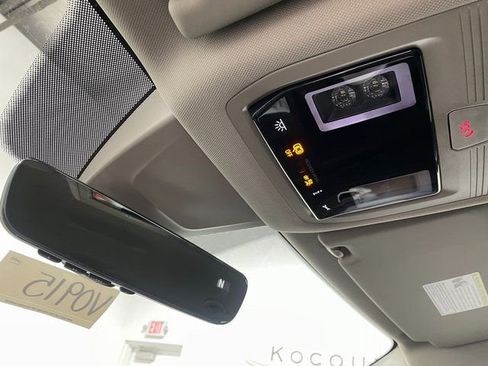 New 2026 Volkswagen Atlas SE image 22