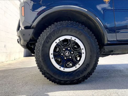 Used 2021 Ford Bronco Badlands AWD/4WD image 8