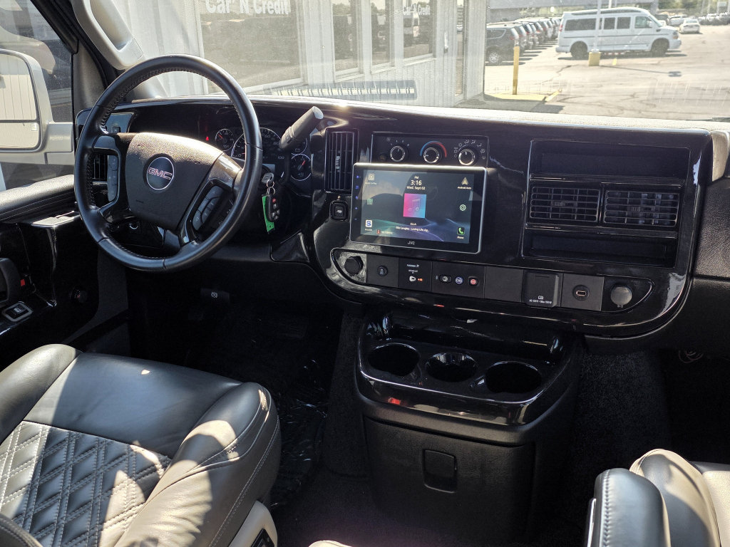 Used 2023 GMC Savana 2500 Extended RWD image 9