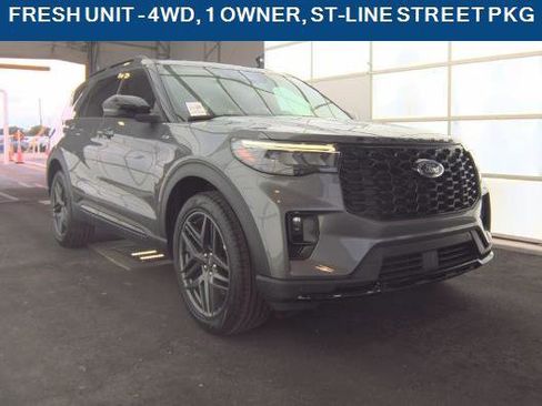 Used 2025 Ford Explorer ST-Line w/ ST-Line Street Pack AWD/4WD image 1