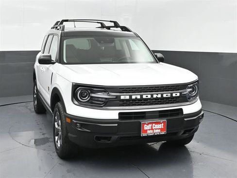Used 2024 Ford Bronco Sport Badlands w/ Premium Package AWD/4WD image 3