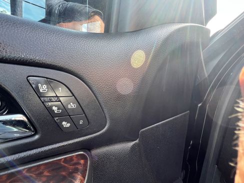 Used 2012 GMC Sierra 3500 Denali AWD/4WD image 17