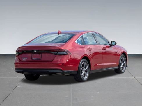 Used 2023 Honda Accord EX image 5