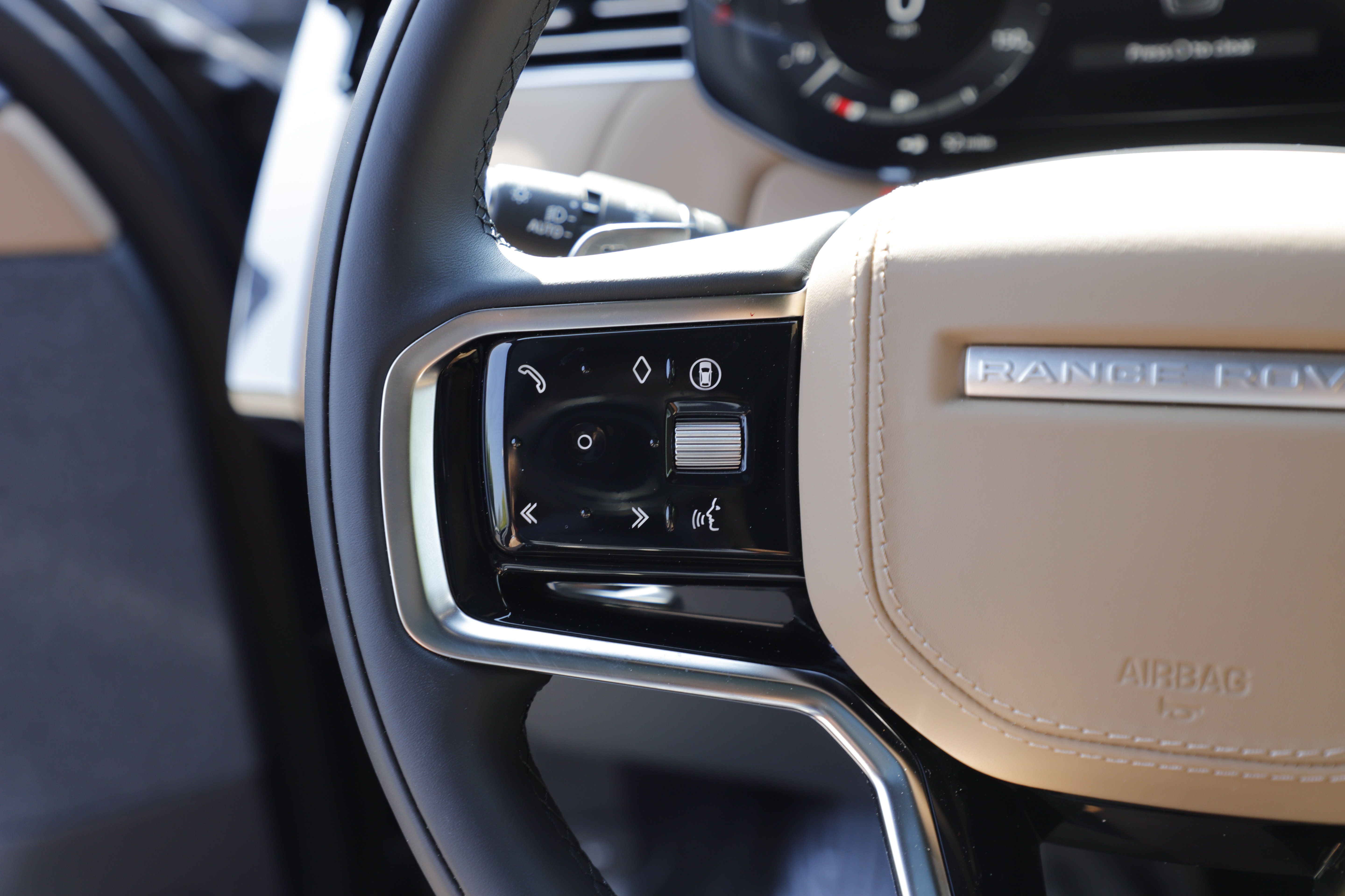 New 2025 Land Rover Range Rover Sport SE AWD/4WD image 23