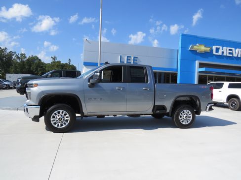 New 2026 Chevrolet Silverado 2500 LT AWD/4WD image 2