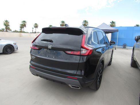 Used 2023 Honda CR-V Sport image 3