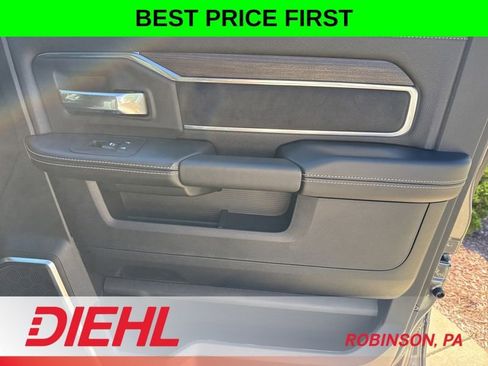 New 2026 RAM 2500 Laramie AWD/4WD image 16