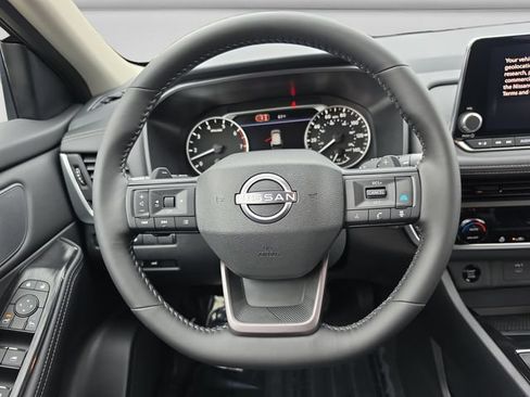 New 2026 Nissan Rogue SV AWD/4WD image 13