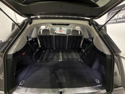 Used 2020 Audi Q7 3.0T Prestige AWD/4WD image 55