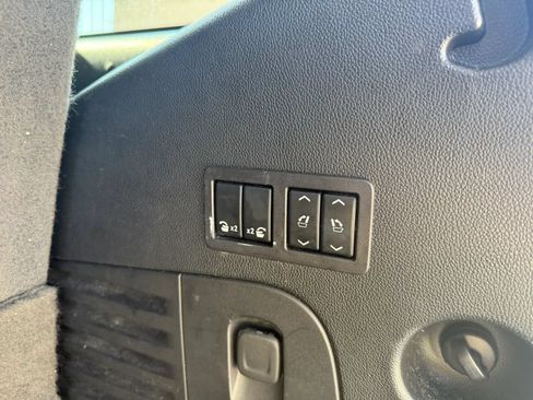 Used 2019 GMC Yukon SLT w/ Open Road Package RWD image 12