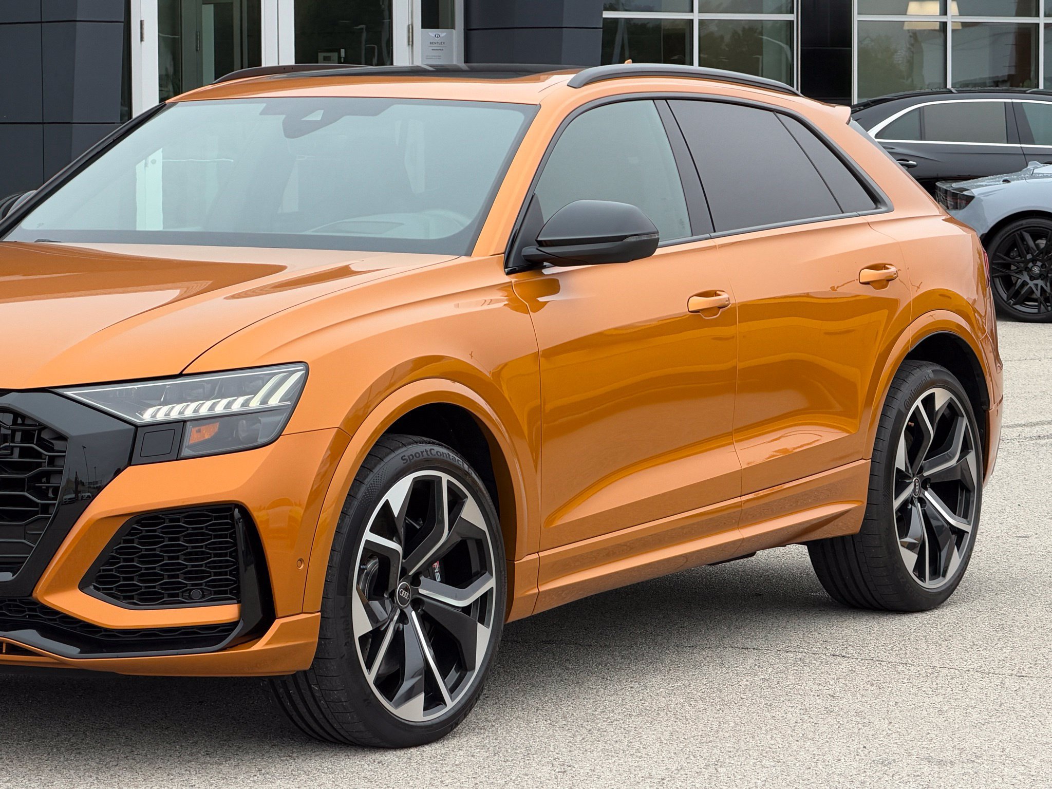 Used 2024 Audi RS Q8 w/ Black Optic Package AWD/4WD image 9