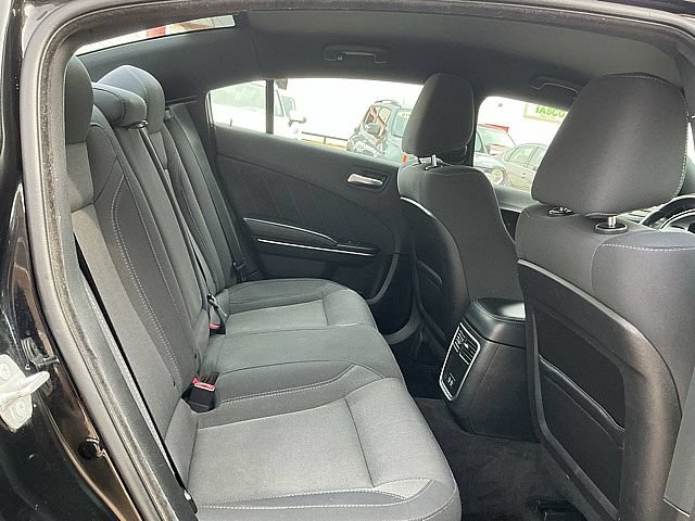 Used 2019 Dodge Charger SXT AWD/4WD image 11