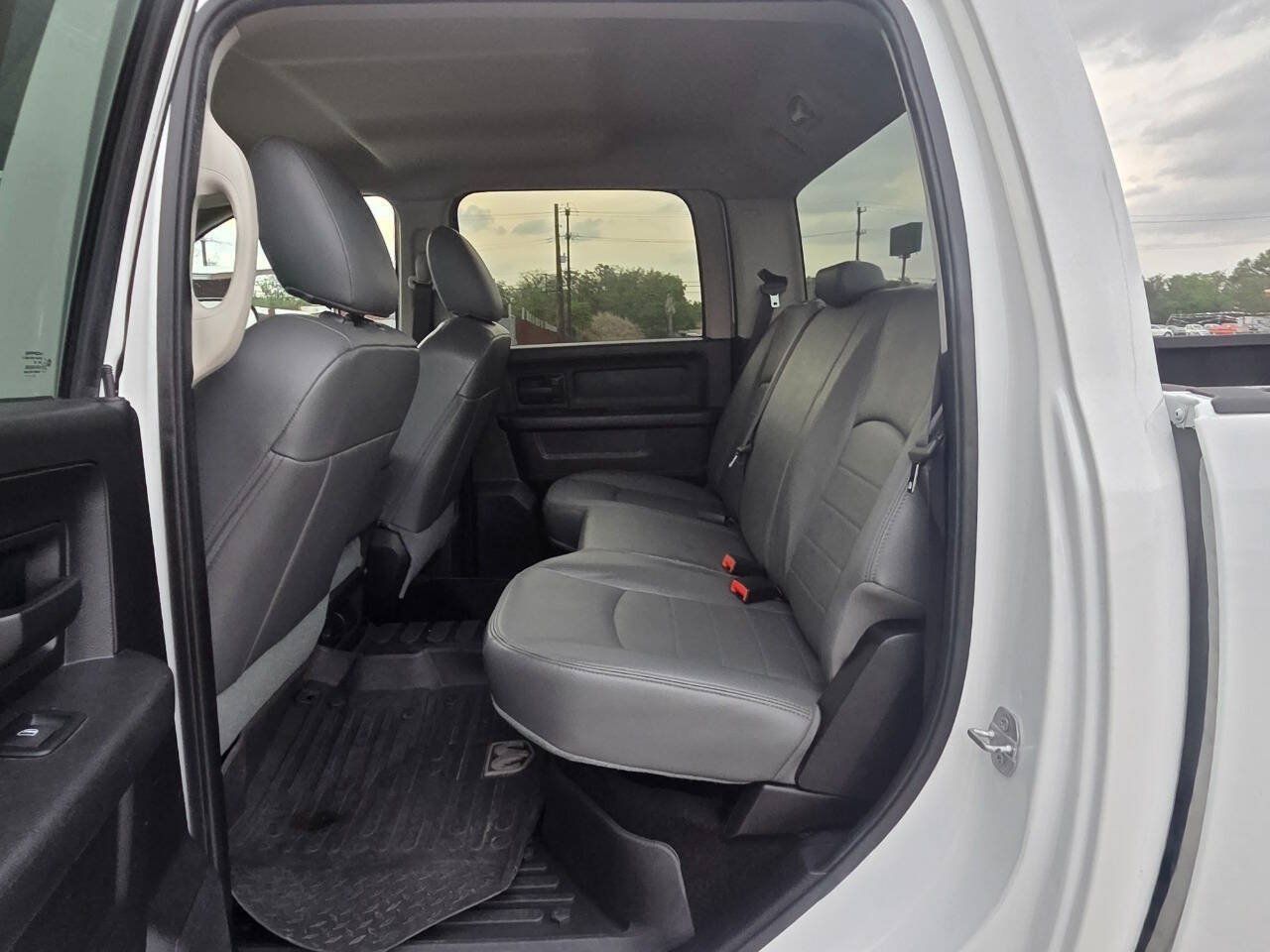 Used 2016 RAM 2500 Tradesman w/ Popular Equipment Group RWD image 15