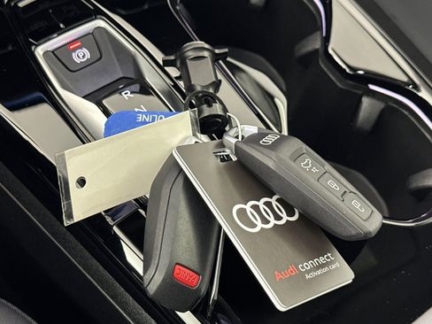 Used 2025 Audi Q5 Premium w/ 19" Wheel Package image 24