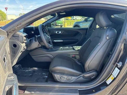 Certified 2024 Ford Mustang Coupe image 12