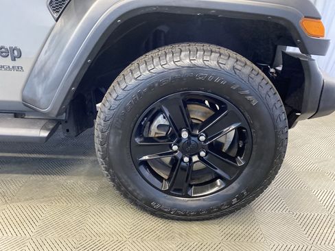Used 2022 Jeep Wrangler Unlimited Sport image 47