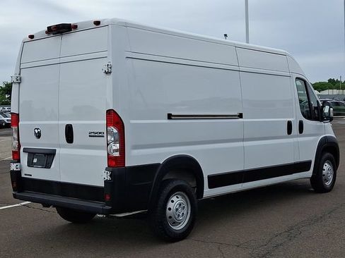 Used 2025 RAM ProMaster 2500 w/ Convenience Group FWD image 6
