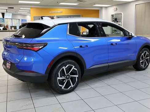 New 2026 Chevrolet Equinox EV LT image 12