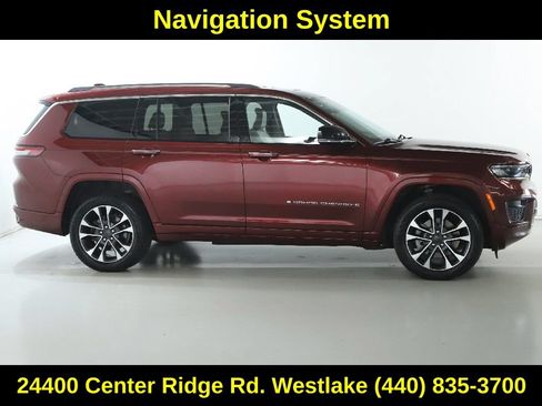 Used 2021 Jeep Grand Cherokee L Overland w/ Luxury Tech Group IV AWD/4WD image 11