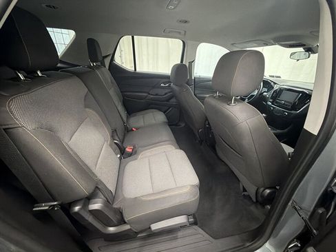 Used 2018 Chevrolet Traverse LS AWD/4WD image 14