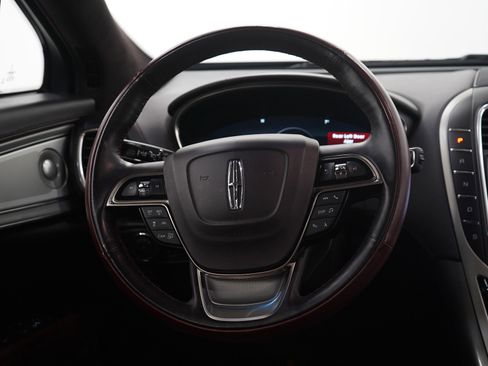 Used 2019 Lincoln Nautilus Black Label image 18