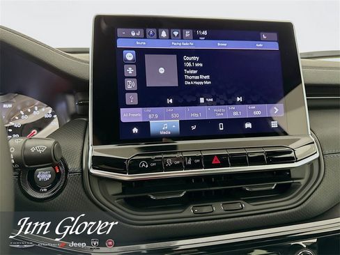 New 2026 Jeep Compass Latitude image 30