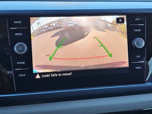 Used 2022 Volkswagen Taos SE image 22