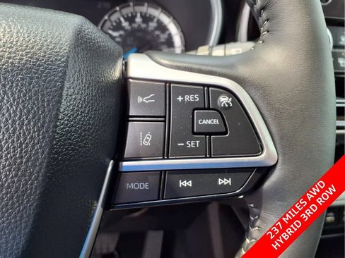 Used 2026 Toyota Highlander XLE AWD/4WD image 19