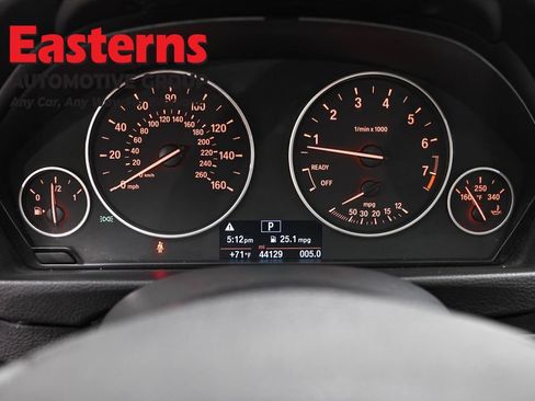 Used 2017 BMW 320i xDrive Sedan AWD/4WD image 18