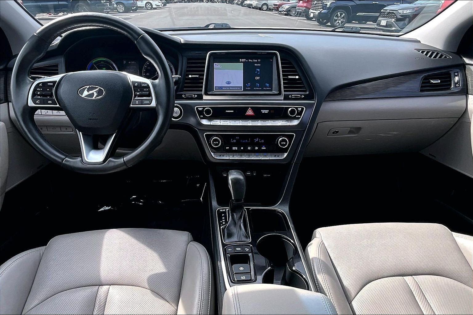 Used 2019 Hyundai Sonata Limited FWD image 14