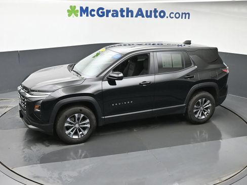 Used 2025 Chevrolet Equinox LT AWD/4WD image 23