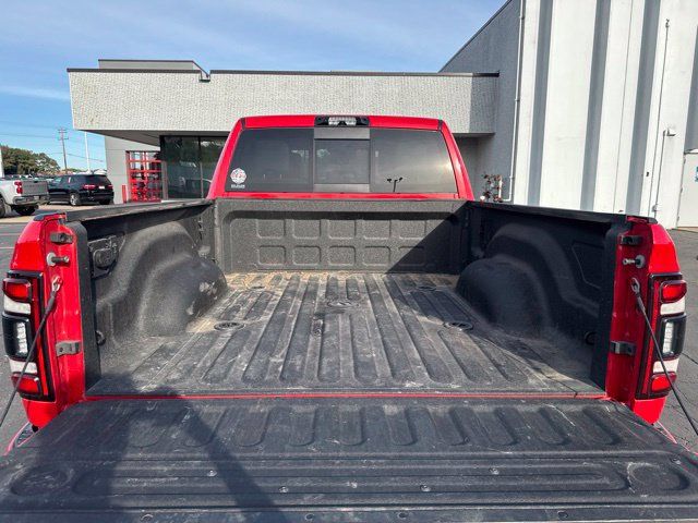 Used 2022 RAM 3500 Laramie AWD/4WD image 9
