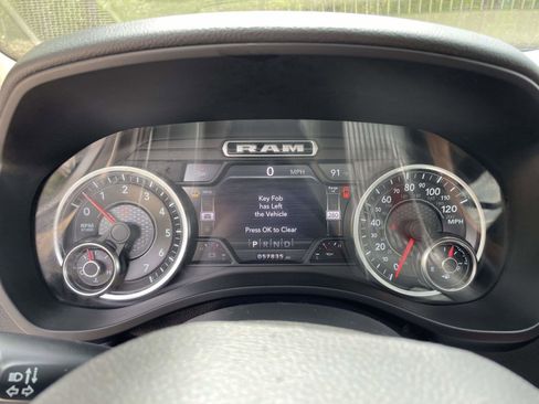 Used 2020 RAM 1500 Big Horn AWD/4WD image 11