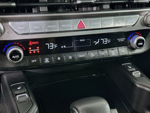 Used 2025 Kia Telluride S AWD/4WD image 24
